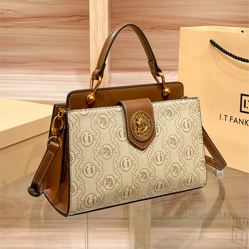 Luxury Bags For Summer - حقيبة يد فاخرة خفيفة للنساء ،
