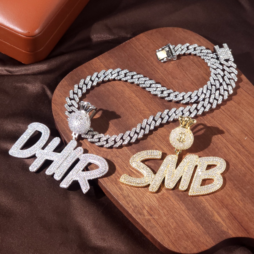 تخصيص اسم قلادة بلينغ زركون رس - مراجعة Luxury Bags Cz وسعره