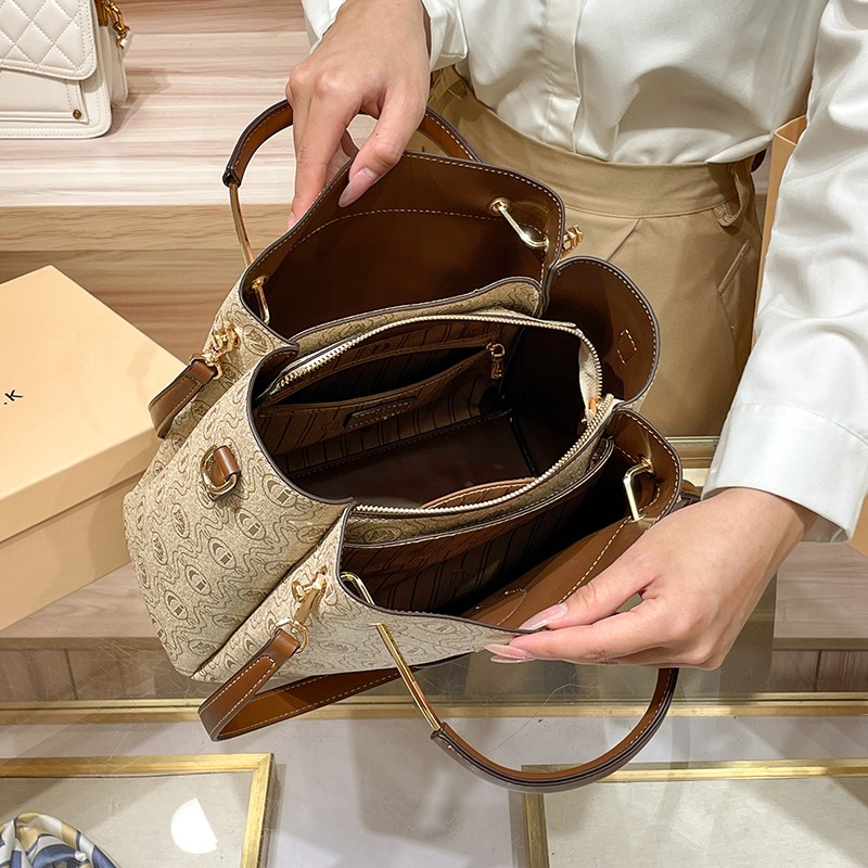 حقيبة يد نسائية ماركة فاخرة خف - مراجعة Luxury Bags For Summer وسعره