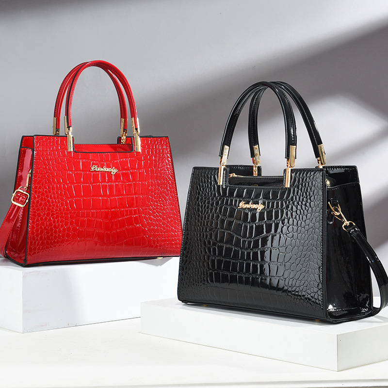 التمساح تنقش حمل حقيبة ، براءا - مراجعة Top Handle Patent Bag وسعره