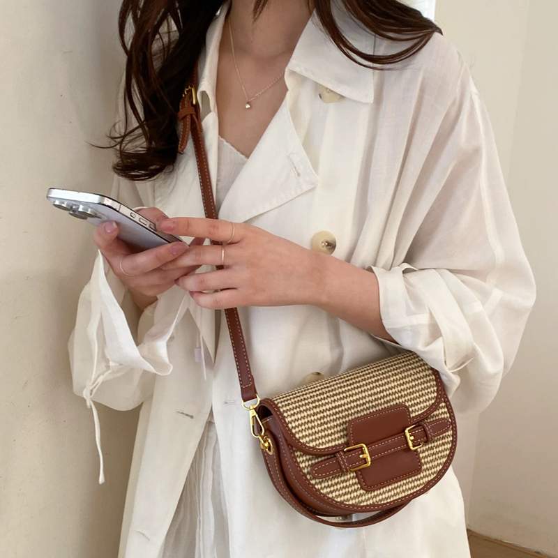 حقائب سرج صغيرة على الطراز الإ - مراجعة Luxury Bags Leather وسعره