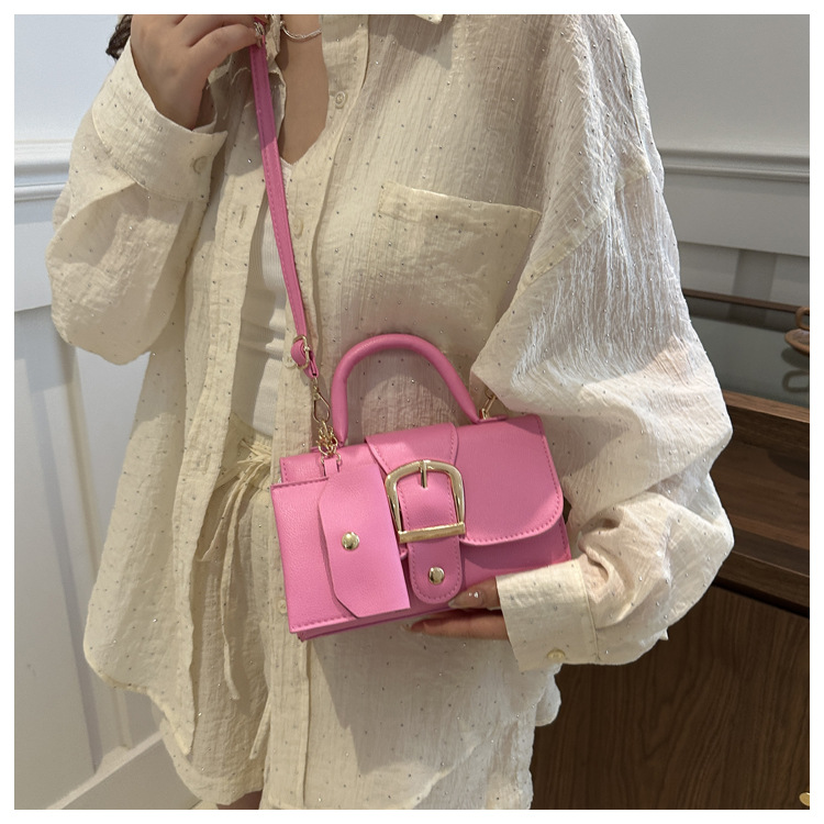 حقيبة يد نسائية صغيرة من الجلد - مراجعة Top Handle Patent Bag وسعره